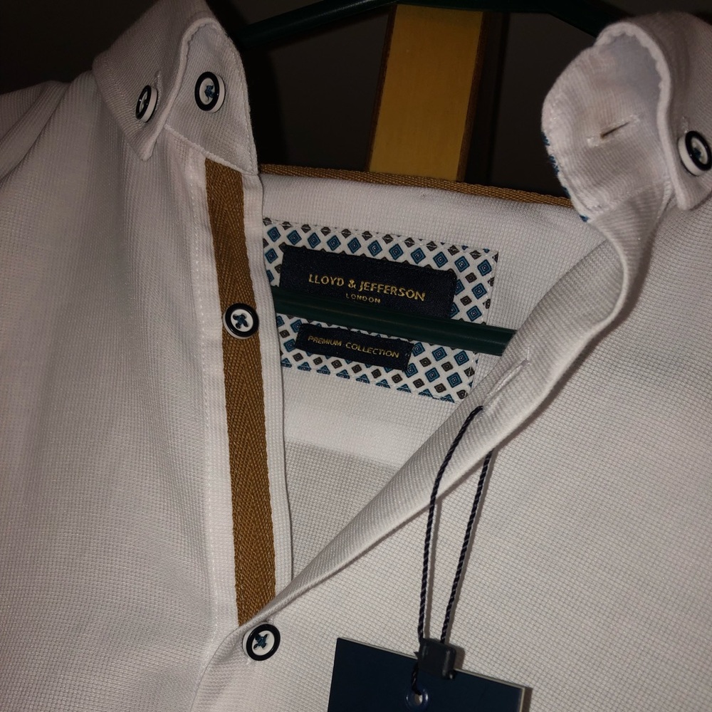 Shirt - Picture 2 of 4